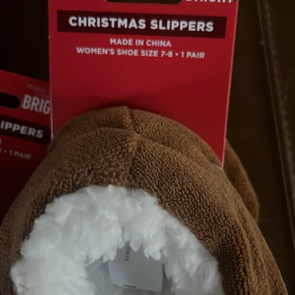 NEW Christmas Reindeer Slippers -Size 7/8 - Picture 2 of 5